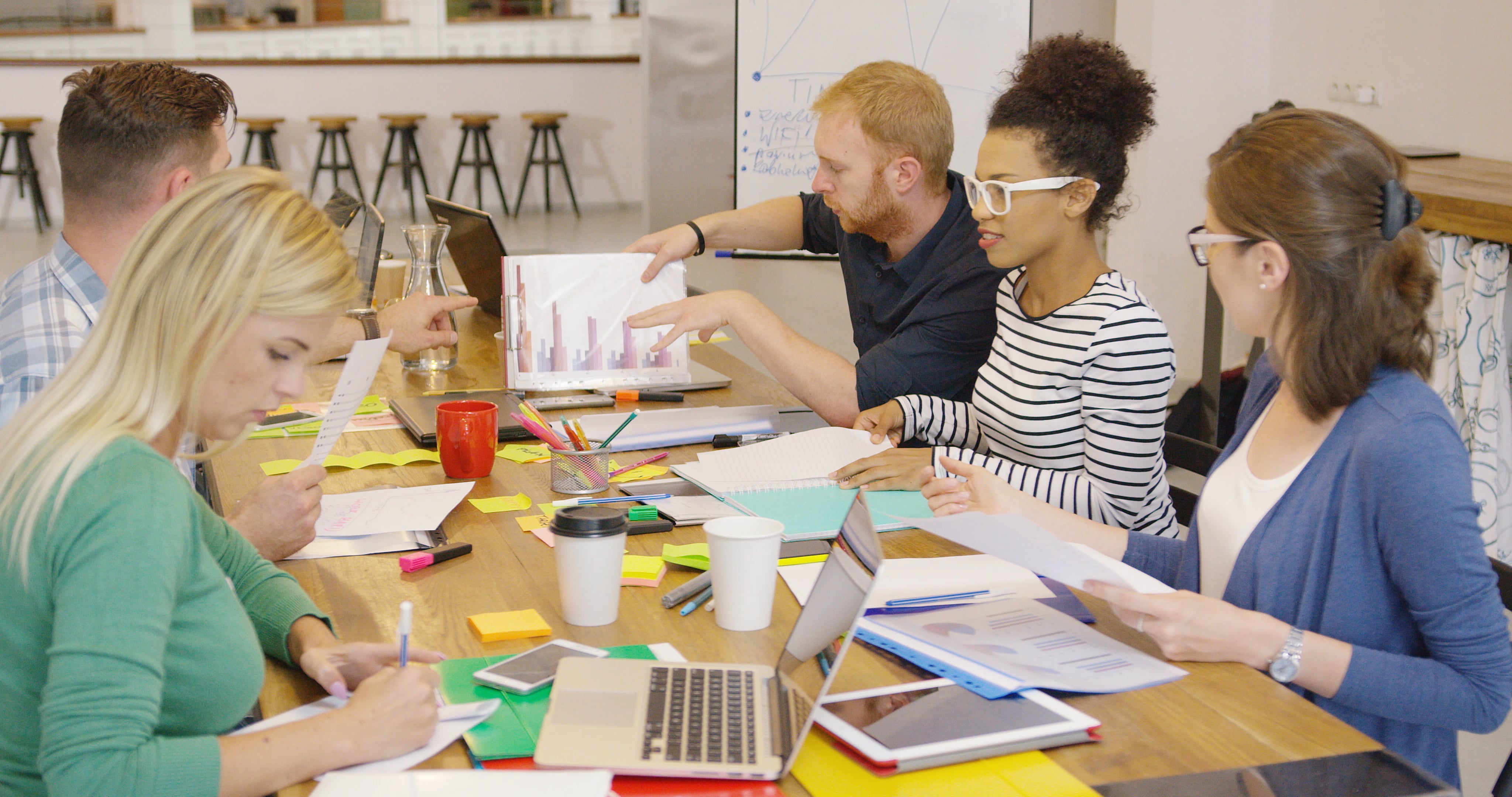 group-of-people-working-at-desktop-2023-11-27-05-05-44-utc_1_-min.jpg